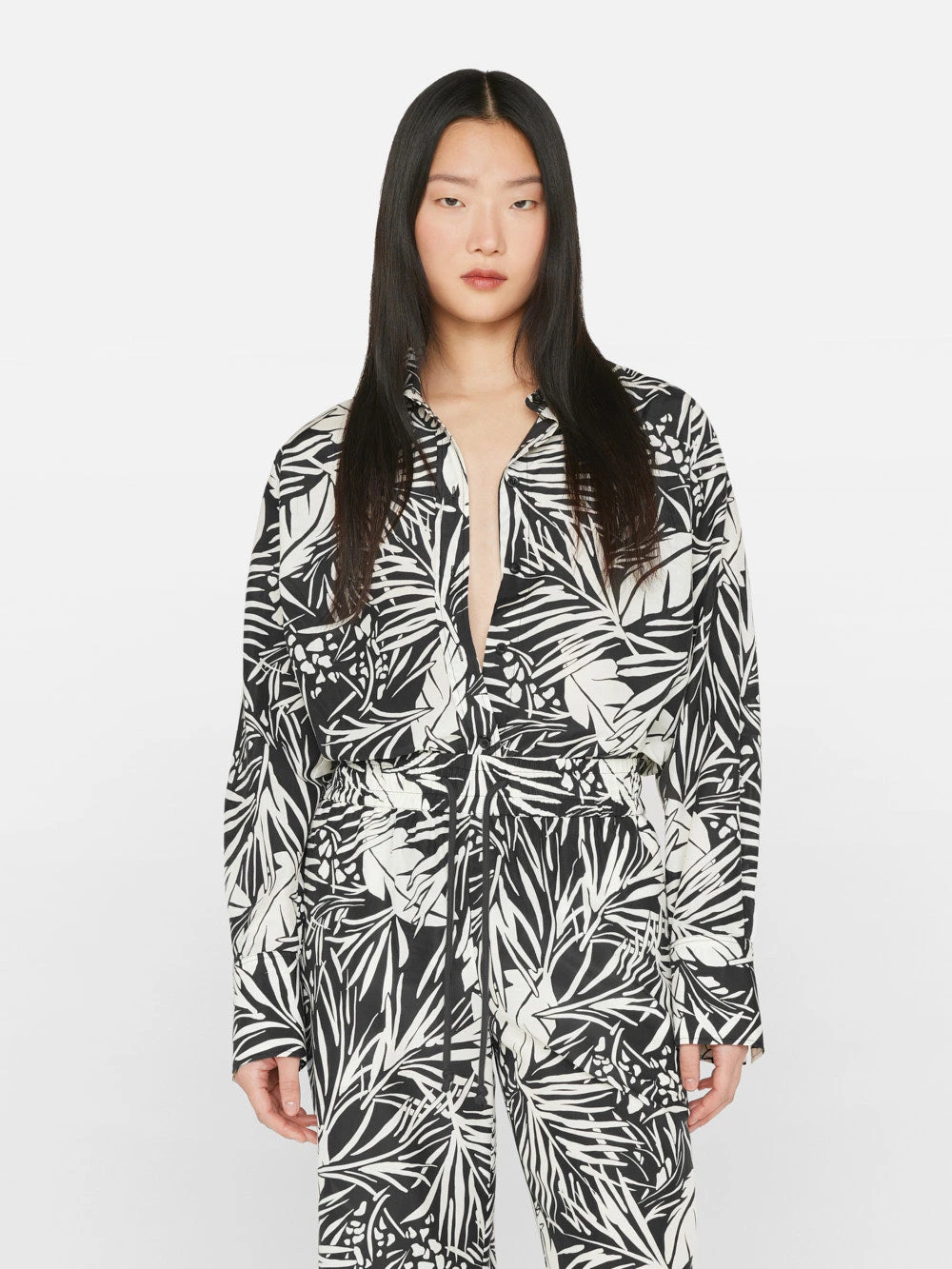 The Oversized Shirt -- Noir Multi 3 The Oversized Shirt -- Noir Multi