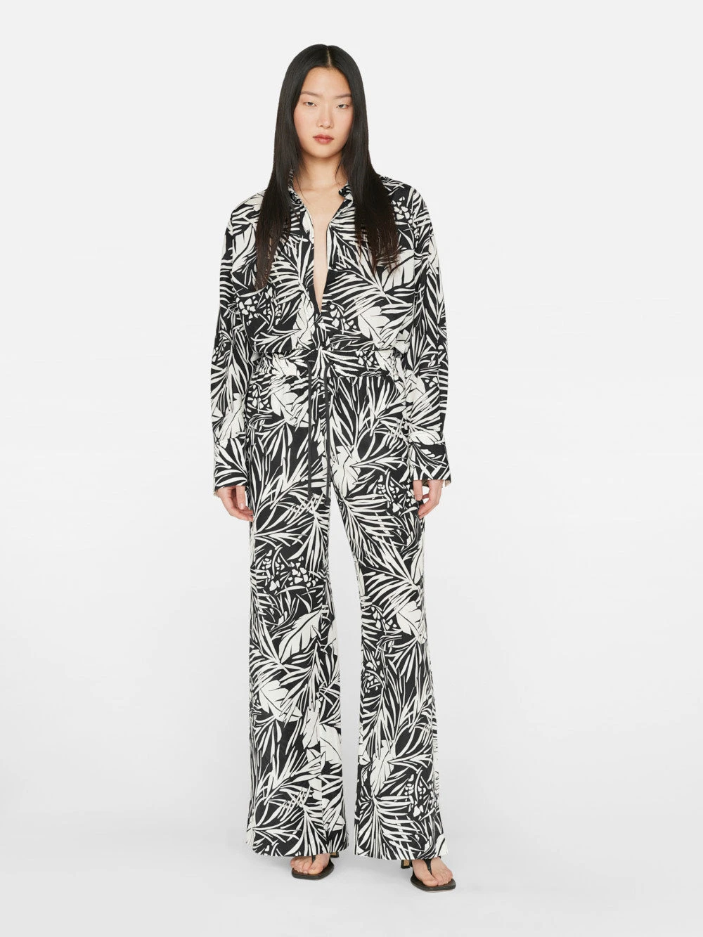 The Oversized Shirt -- Noir Multi 4 The Oversized Shirt -- Noir Multi - Image 2