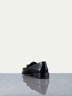 Le Ayana Frill Loafer -- Noir Patent -Elegant Wear Store LWFT0301 NOIRPATENT 2 1db7c25a aef9 4959 8bc1 7b5ec43a52ae
