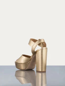 Le Carr Platform Sandal -- Gold Metallic 7 Le Carr Platform Sandal -- Gold Metallic -Elegant Wear Store LWFT0333 GDMC 2