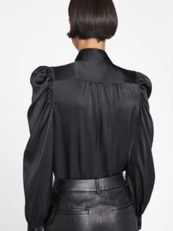 Gillian Long Sleeve Top -- Noir -Elegant Wear Store LWSH2157 NOIR 0964