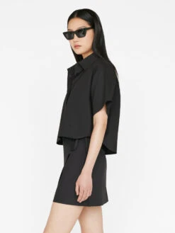 Cropped Short Sleeve Shirt -- Noir -Elegant Wear Store LWSH2789 NOIR FRSU23EC II WOMENS DAY 01 0067HR