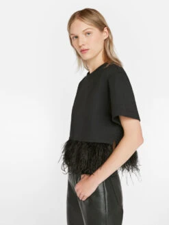 Cropped Feather Tee -- Noir -Elegant Wear Store LWTS2014 NOIR FRSU23EC WOMENS DAY 03 1173HR