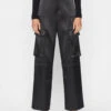Relaxed Straight Cargo -- Noir -Elegant Wear Store LWWB0852 NOIR FRW22EC WOMENS DAY 02 0023HR