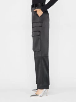 Relaxed Straight Cargo -- Noir -Elegant Wear Store LWWB0852 NOIR FRW22EC WOMENS DAY 02 0039HR