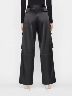 Relaxed Straight Cargo -- Noir -Elegant Wear Store LWWB0852 NOIR FRW22EC WOMENS DAY 02 0042HR